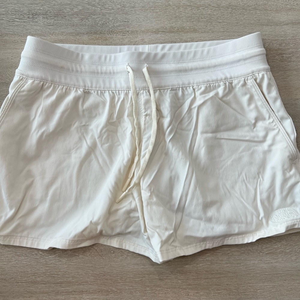 North Face Aphrodite Shorts Dune - Picture 7 of 8